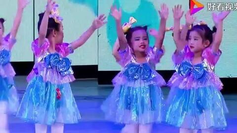 寶貝寶貝，舞動(dòng)童年——記幼兒小班可愛舞蹈與手勢(shì)舞的歡樂實(shí)踐